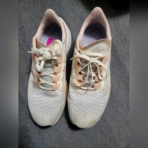 Make an Offer!! Nike Air Zoom Pegasus 37 Women's Road Running Shoes